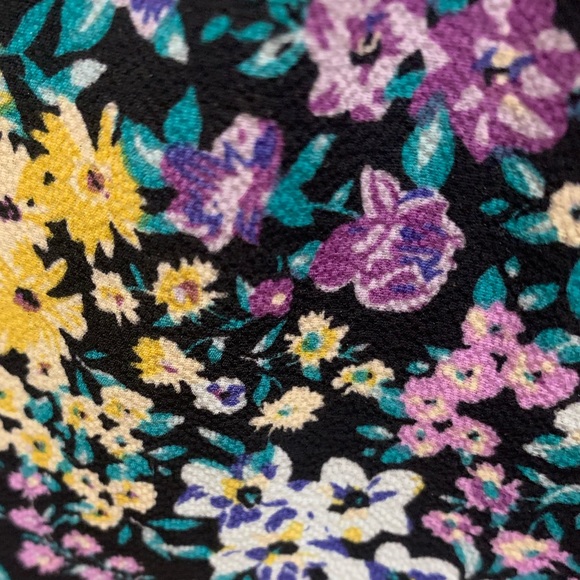 NWT Only brand, dark floral maxi dress. - Picture 4 of 8